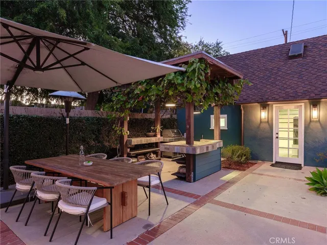 $1,698,000 | 909 East Marshall Place, Long Beach, CA 90807