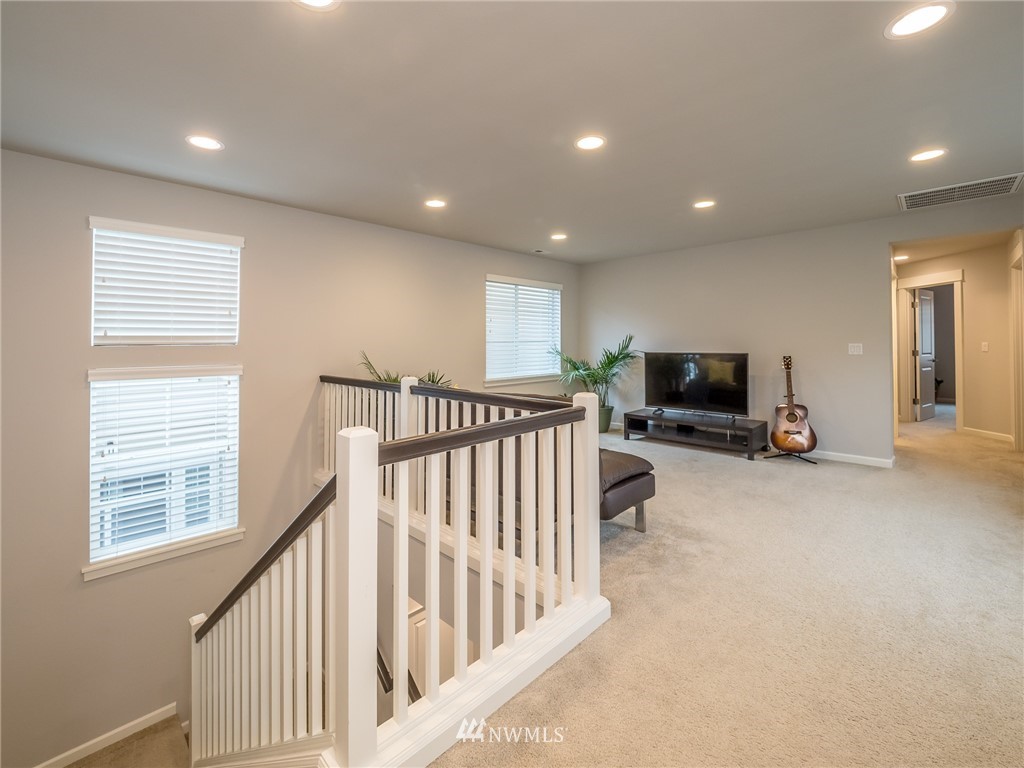 4430 185th Place Southeast Bothell, WA 98012 - Photo 13 of 25