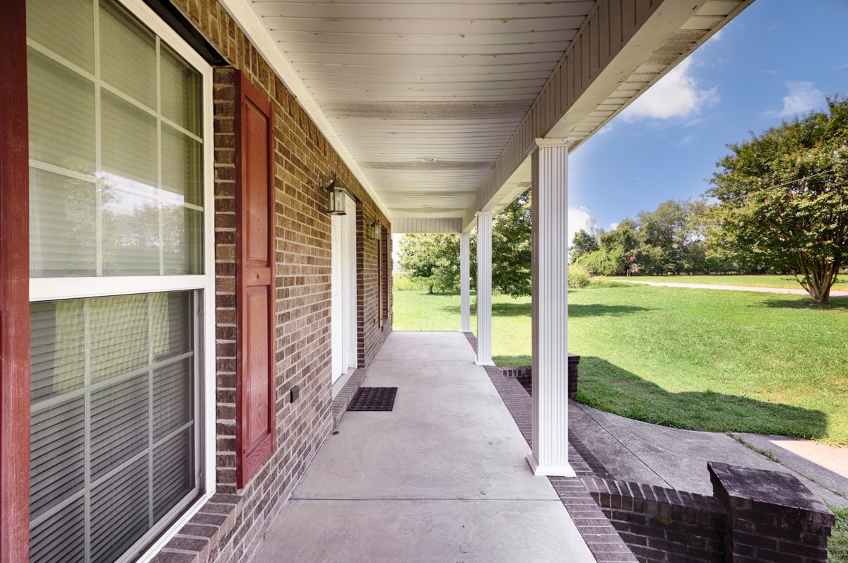 20408 Myers Road Athens, AL 35614 - Photo 2 of 41