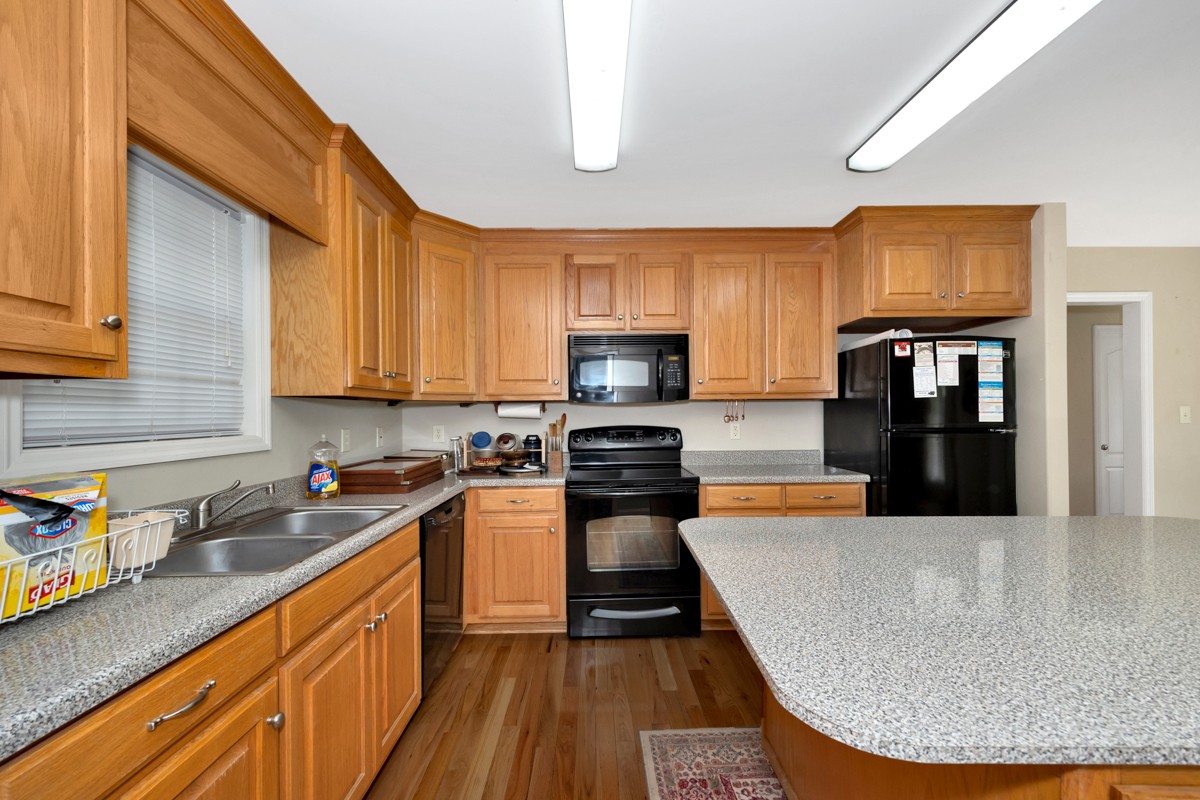 20408 Myers Road Athens, AL 35614 - Photo 7 of 41