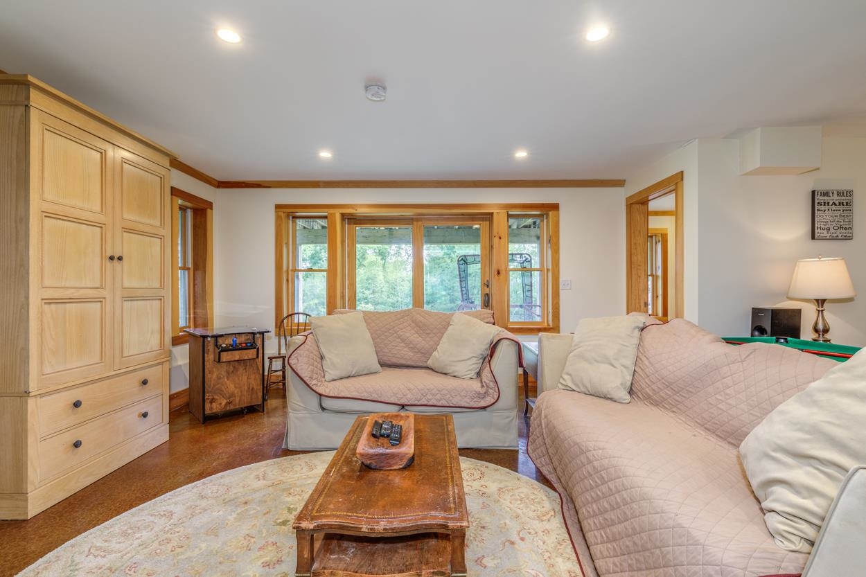 2370 Hopkinton Road Hopkinton, NH 03229 - Photo 28 of 39