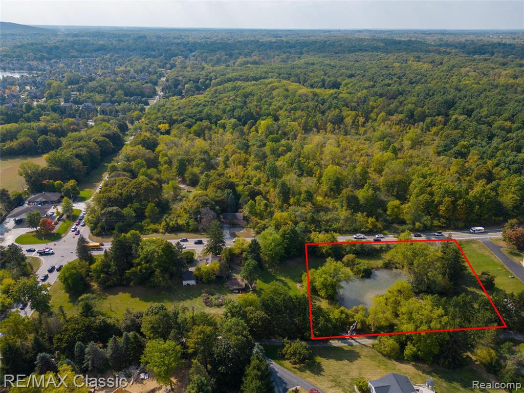 19150 Beck Road Northville, MI 48167 - Photo 10 of 20
