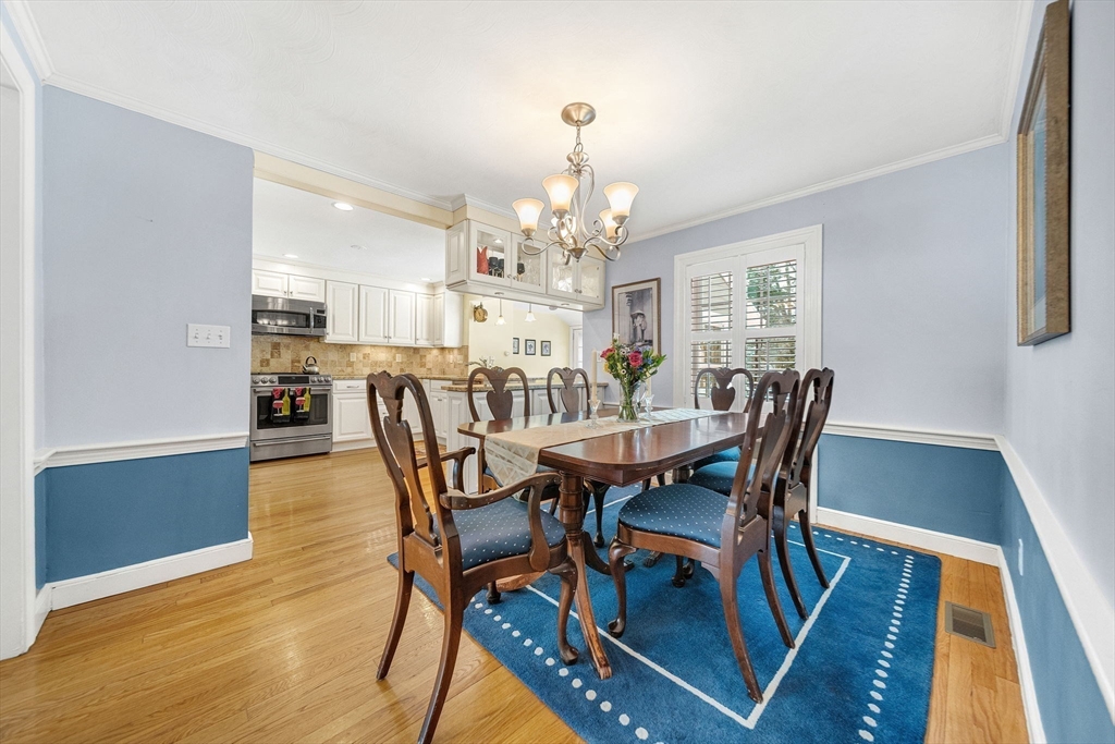 51 Alden Road Needham, MA 02492 - Photo 8 of 30 Gallery Image 8