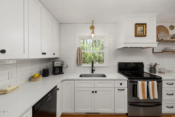 $485,000 | 600 Tinkerbell Road, Chapel Hill, NC 27517