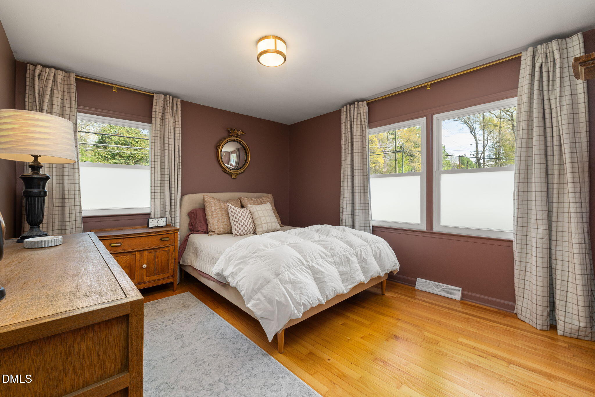 600 Tinkerbell Road Chapel Hill, NC 27517 - Photo 20 of 41 Primary Bedroom