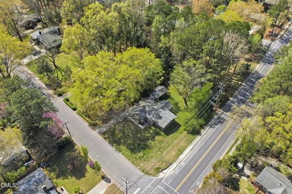 $485,000 | 600 Tinkerbell Road, Chapel Hill, NC 27517