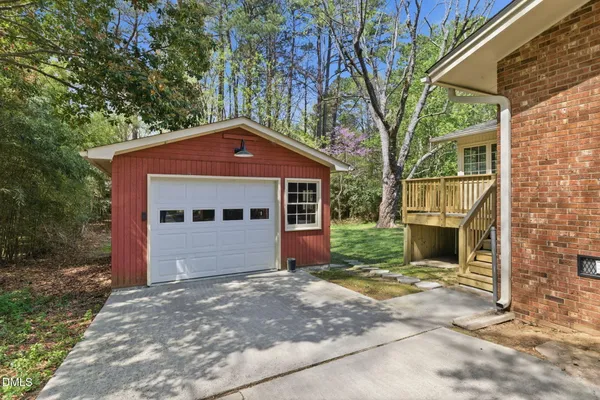 $485,000 | 600 Tinkerbell Road, Chapel Hill, NC 27517