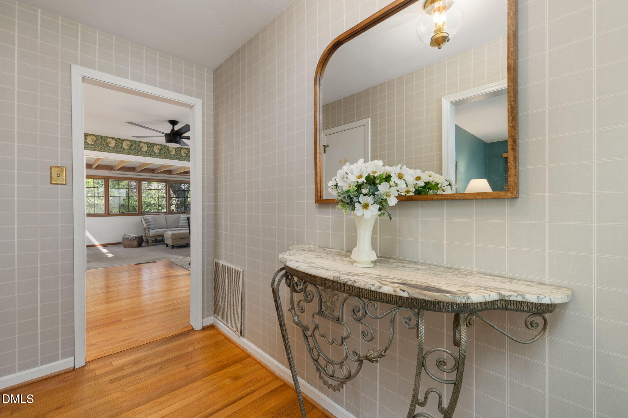 600 Tinkerbell Road Chapel Hill, NC 27517 - Photo 9 of 41 Foyer