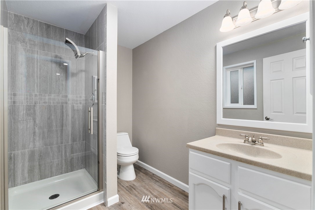 2402 236th Street Southwest Brier, WA 98036 - Photo 21 of 35 Gallery Image 21