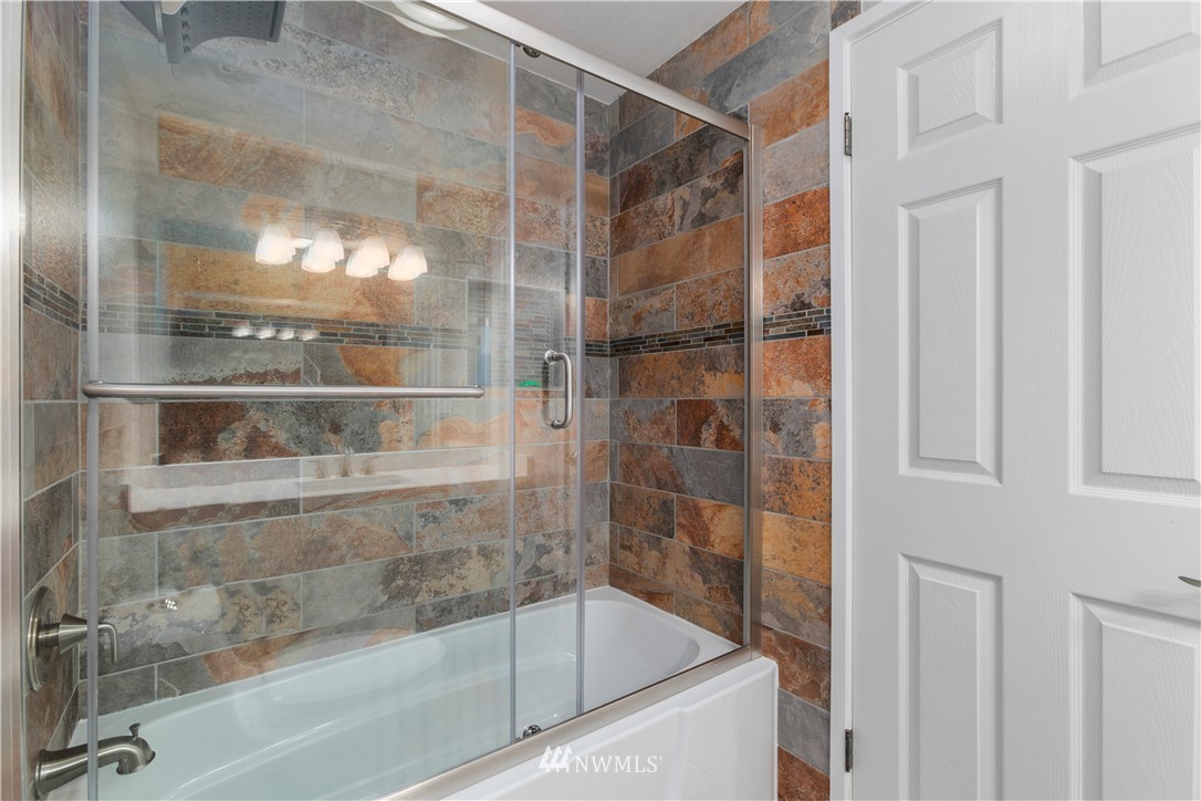 2402 236th Street Southwest Brier, WA 98036 - Photo 23 of 35 Gallery Image 23