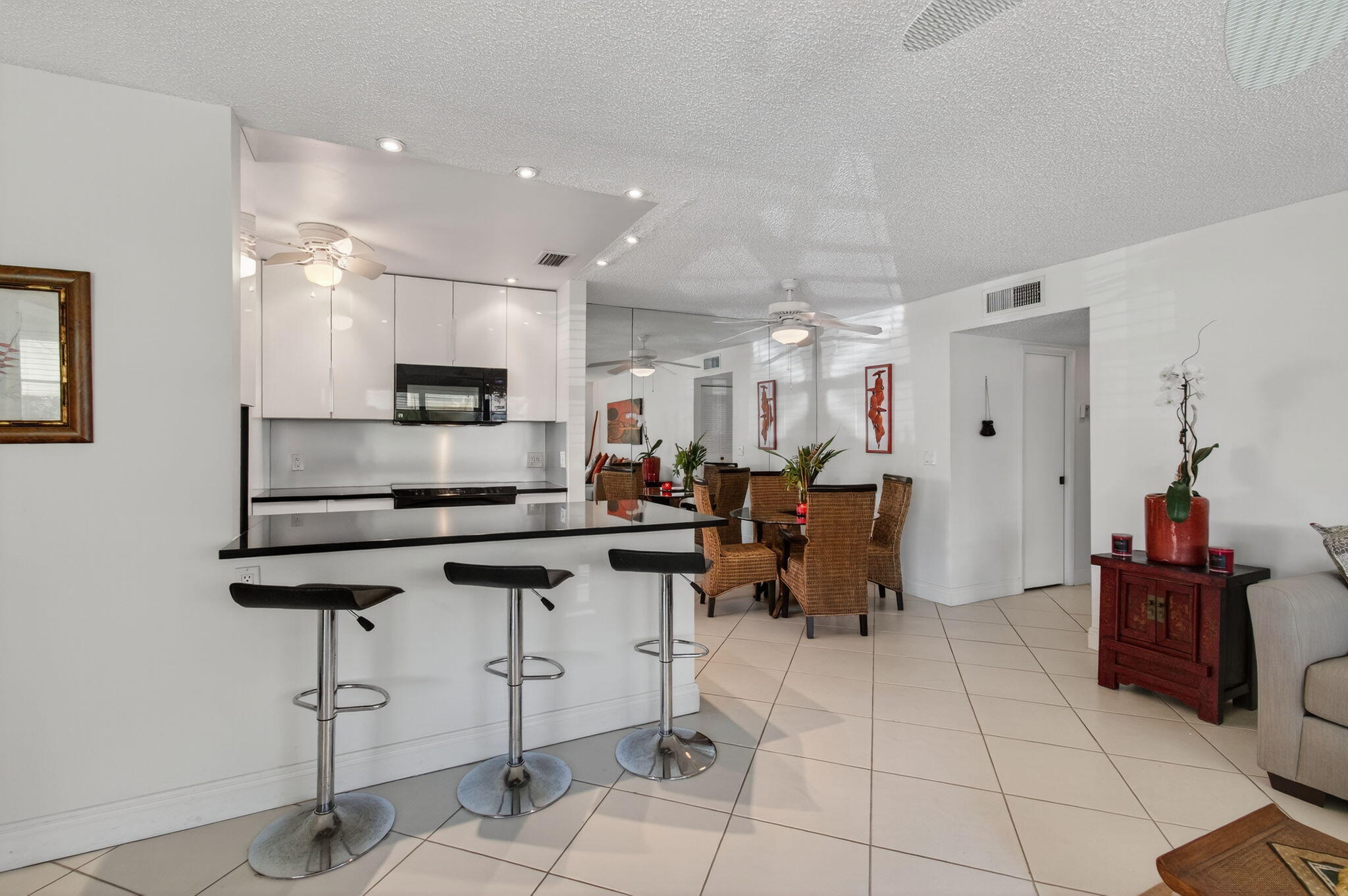 1305 High Point Way Southeast, Unit D Delray Beach, FL 33445 - Photo 20 of 53 Open concept kitchen with granite counte