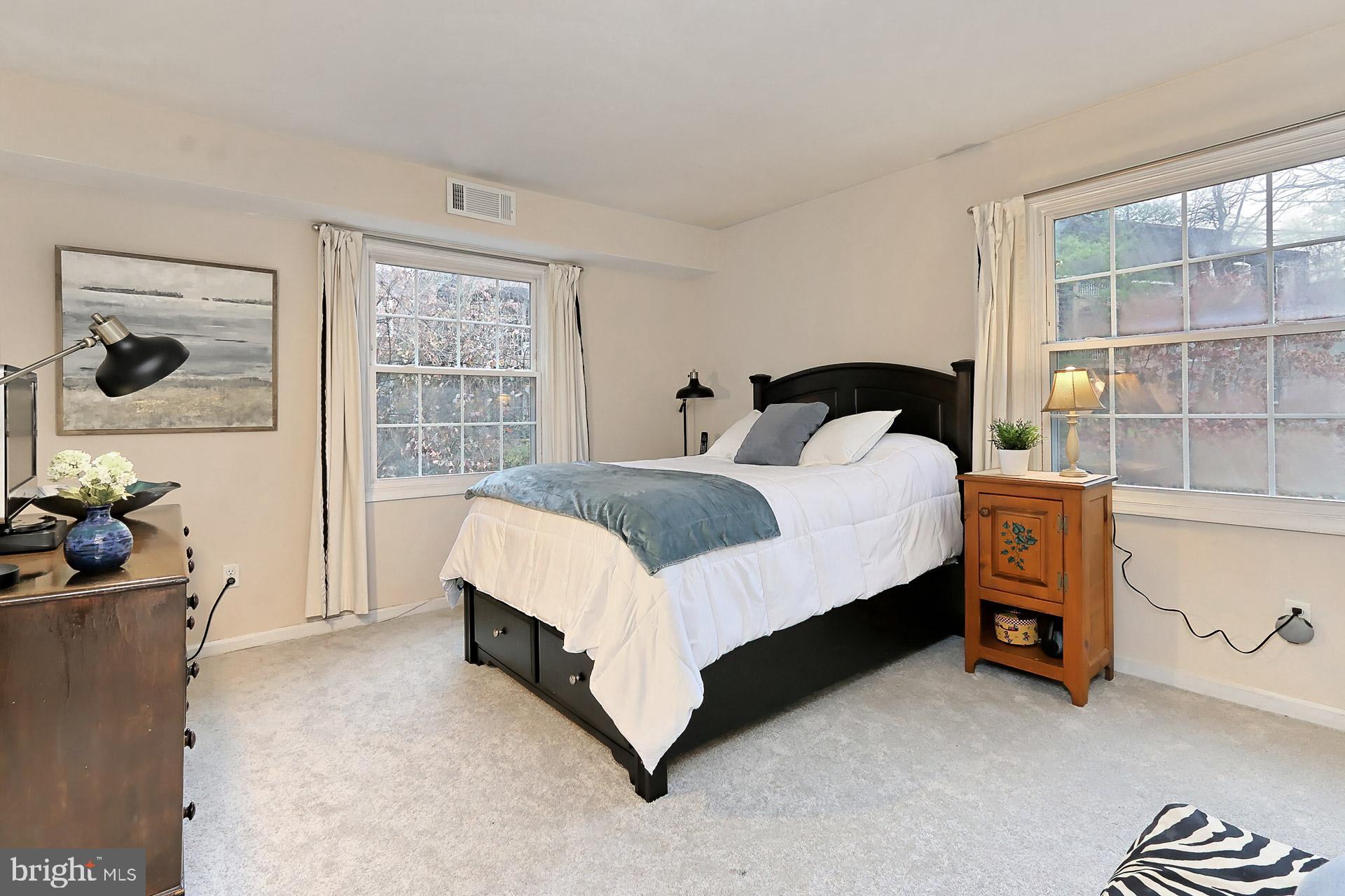 5907 D Noblestown Road, Unit 66 Springfield, VA 22152 - Photo 20 of 53 Large primary bedroom