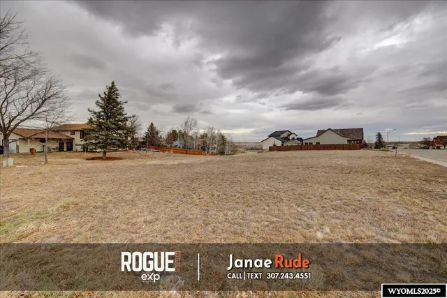 $66,000 | 820 Grove Street, Glenrock, WY 82637