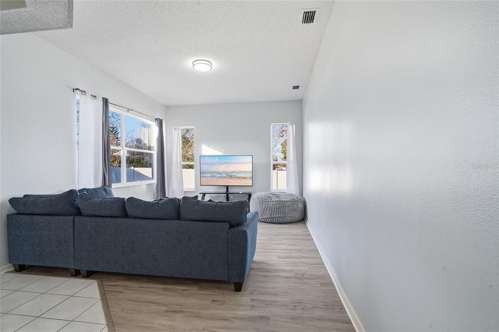 11372 Patch Street Spring Hill, FL 34609 - Photo 10 of 40