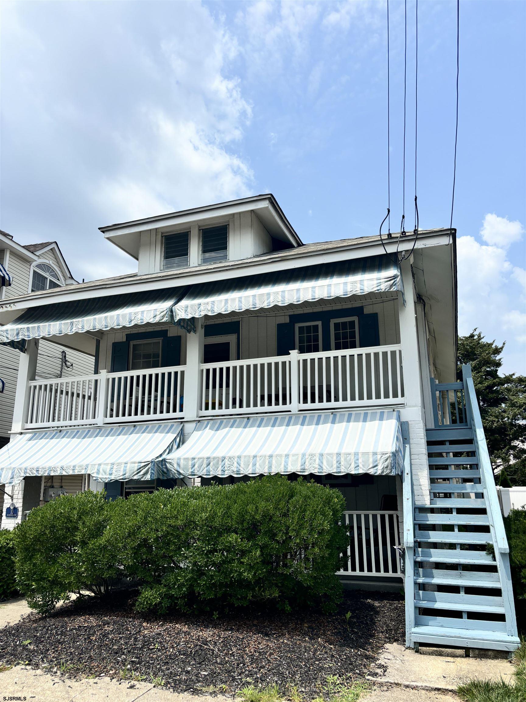 10 Morningside Road Ocean City, NJ 08226 - Photo 1 of 1 a front view of a house with a yard