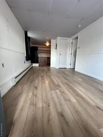 $2,200 | 25 Auburn Avenue, Unit 1, Bay Shore, NY 11706