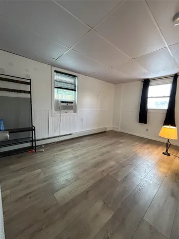 $2,200 | 25 Auburn Avenue, Unit 1, Bay Shore, NY 11706