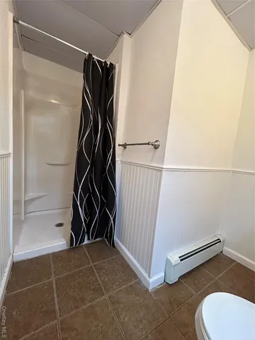 $2,200 | 25 Auburn Avenue, Unit 1, Bay Shore, NY 11706