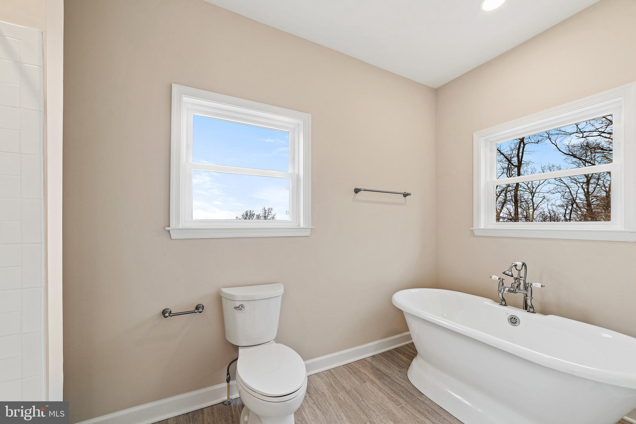 24 Markham Farm Road Front Royal, VA 22630 - Photo 14 of 32 2nd room in Master Bath