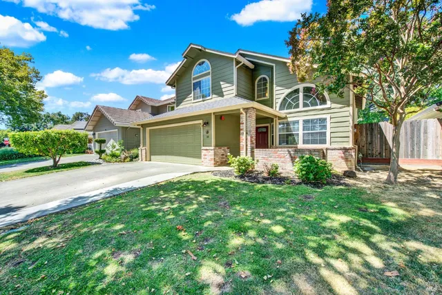 $915,000 | 16 Winestone Court, Napa, CA 94558