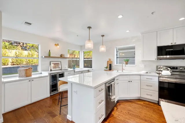 $915,000 | 16 Winestone Court, Napa, CA 94558