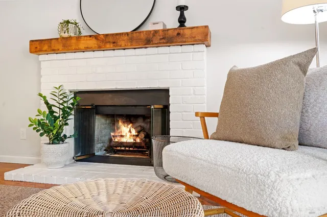 $915,000 | 16 Winestone Court, Napa, CA 94558