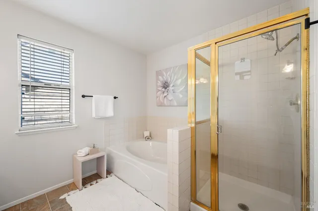 $915,000 | 16 Winestone Court, Napa, CA 94558