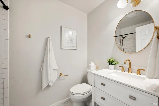 $915,000 | 16 Winestone Court, Napa, CA 94558