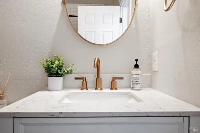 $915,000 | 16 Winestone Court, Napa, CA 94558