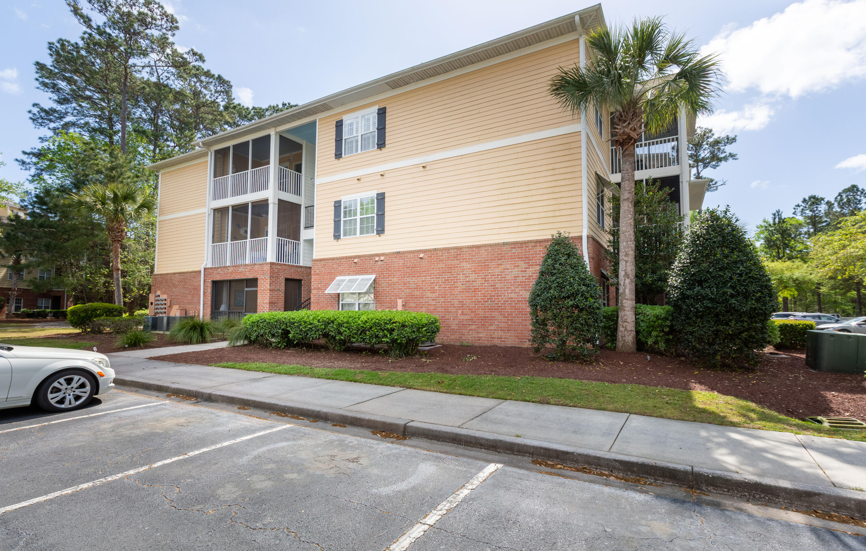 1307 Basildon Road Mount Pleasant, SC 29466 - Photo 4 of 50 1307 Basildon Rd_Brett Martin Photograph