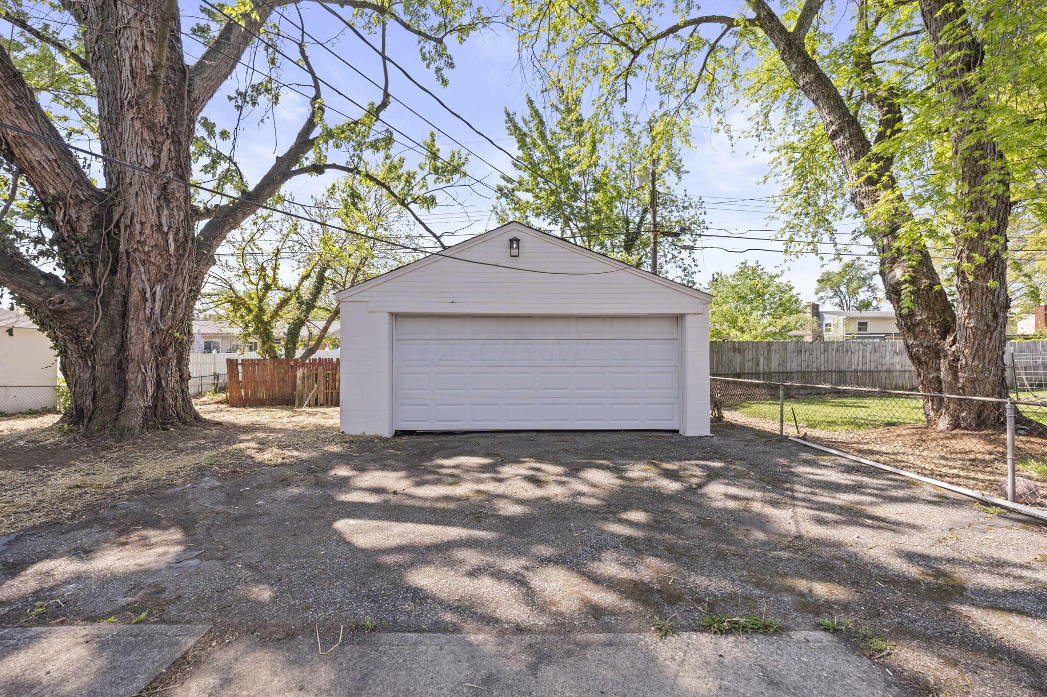 1071 Loring Road Columbus, OH 43224 - Photo 36 of 41 34-web-or-mls-_D8A1838