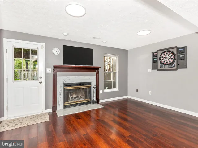 $399,900 | 1511 Beverly Court, Frederick, MD 21701