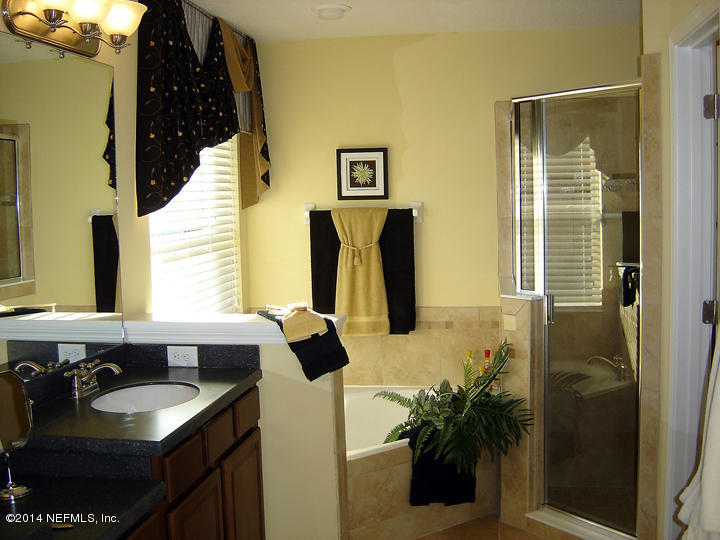 1583 Falkland Road East Jacksonville, FL 32221 - Photo 2 of 33 2260Edgewater_GlenEagle_Bath_FB