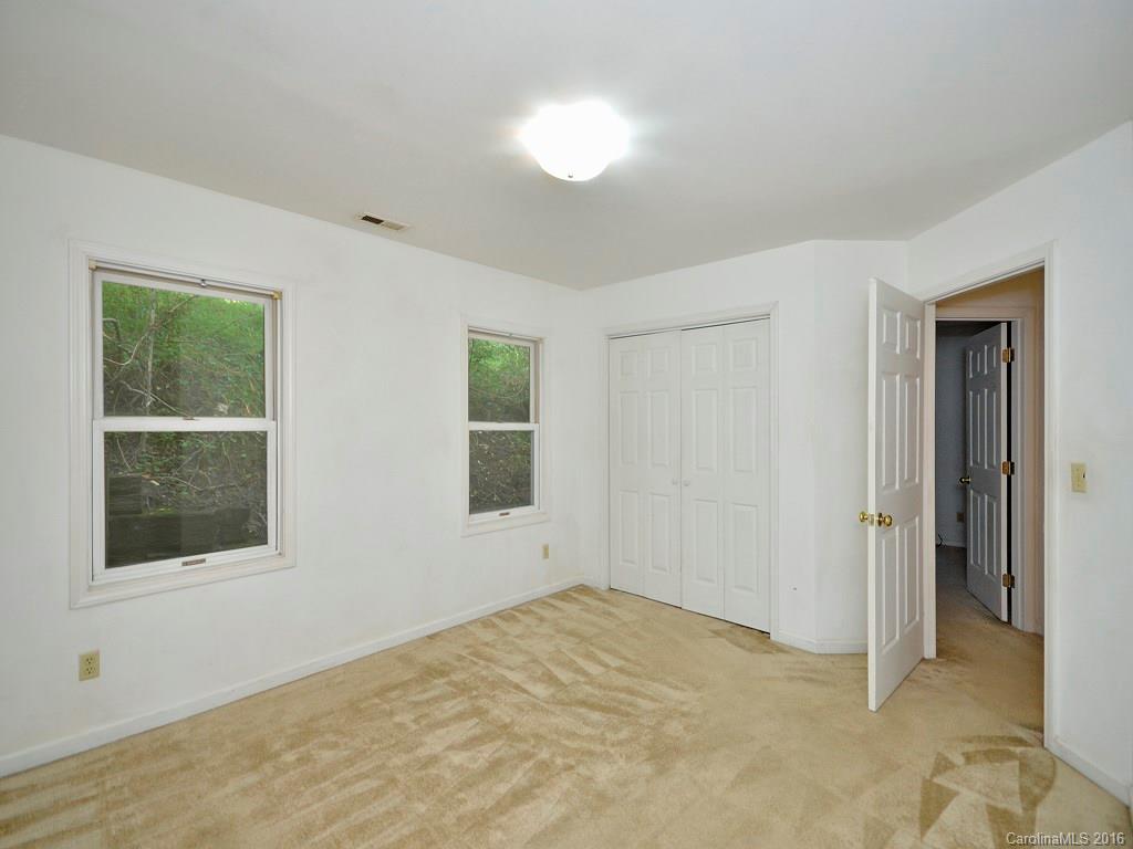 47 A Fair Oaks Road Arden, NC 28704 - Photo 7 of 9 Gallery Image 7