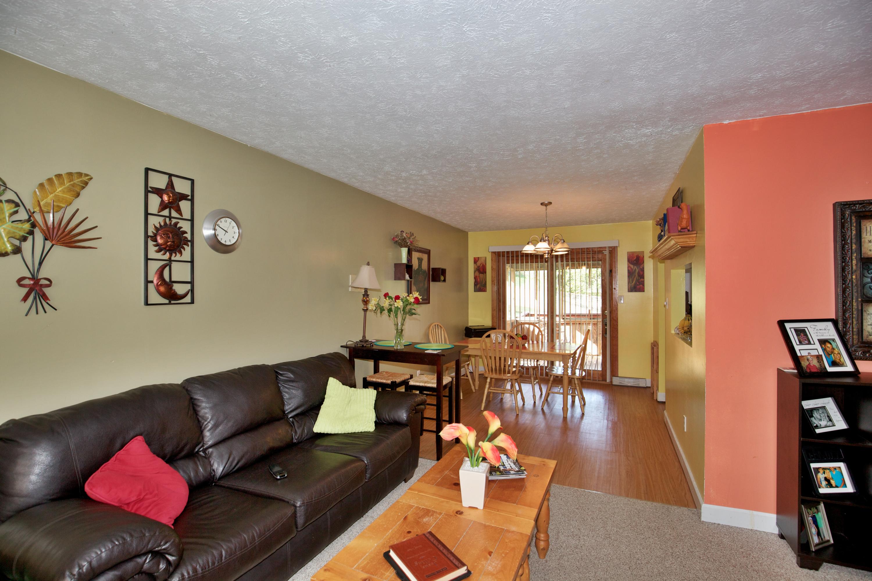 314 Oak Road Powell, TN 37849 - Photo 3 of 14 Living room
