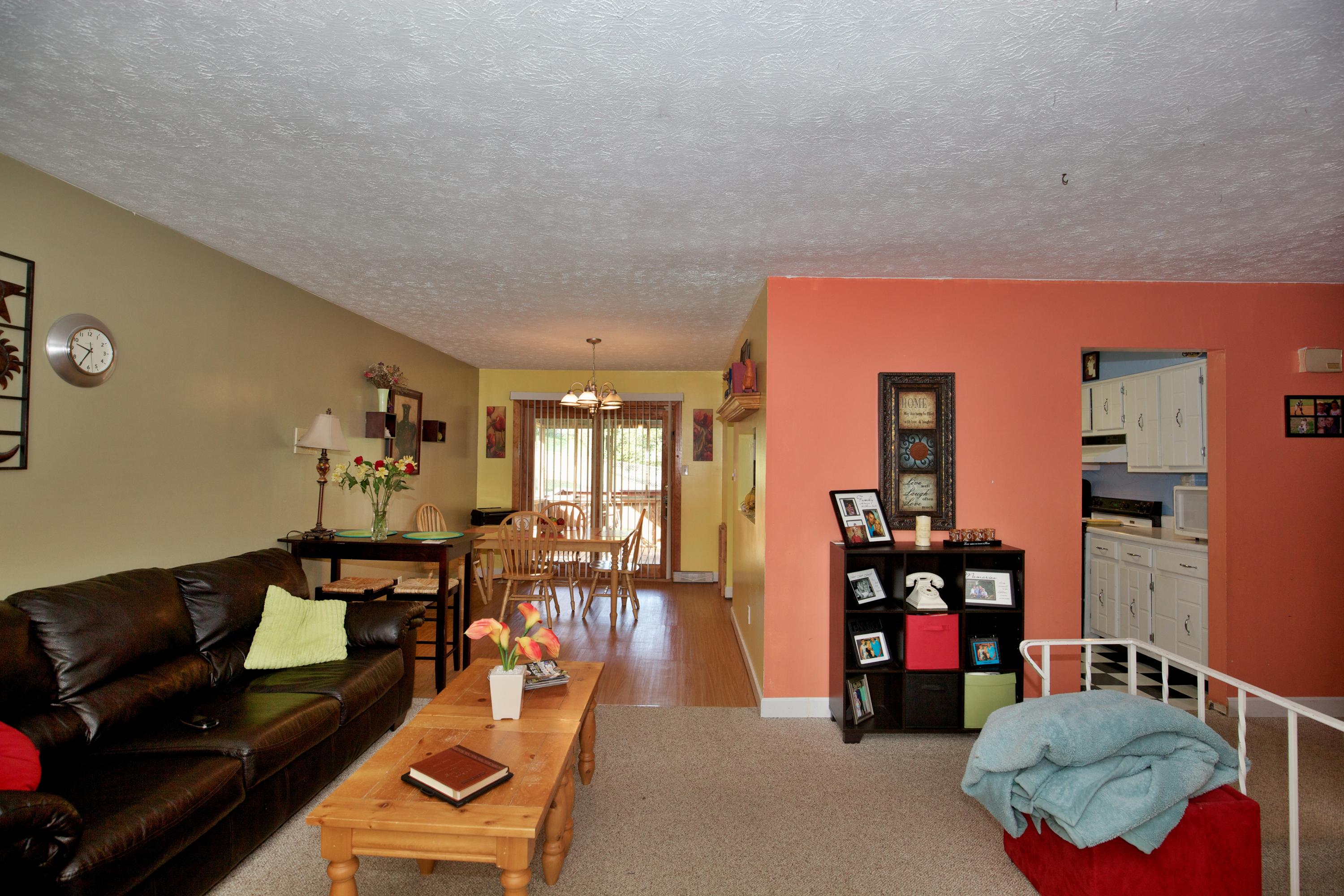 314 Oak Road Powell, TN 37849 - Photo 5 of 14 Living room 2