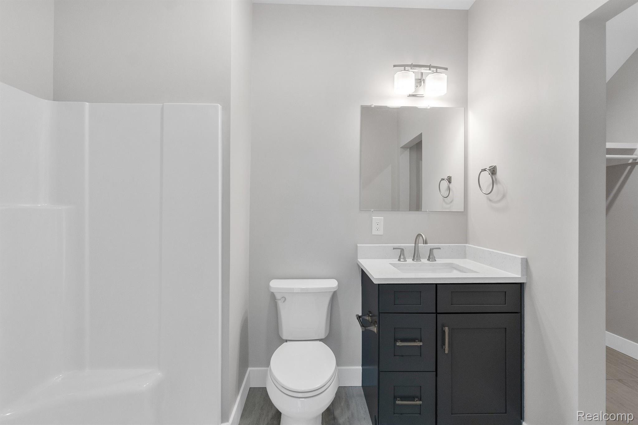 12240 Hibner Road Hartland, MI 48353 - Photo 30 of 37 Bedroom 4 private bathroom