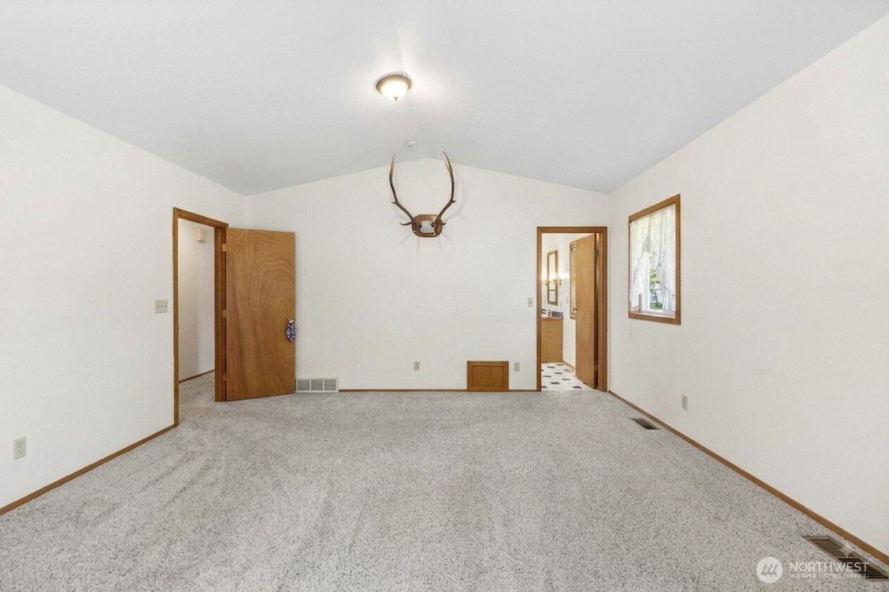 5275 Galbraith Road Acme, WA 98220 - Photo 19 of 37 Gallery Image 19