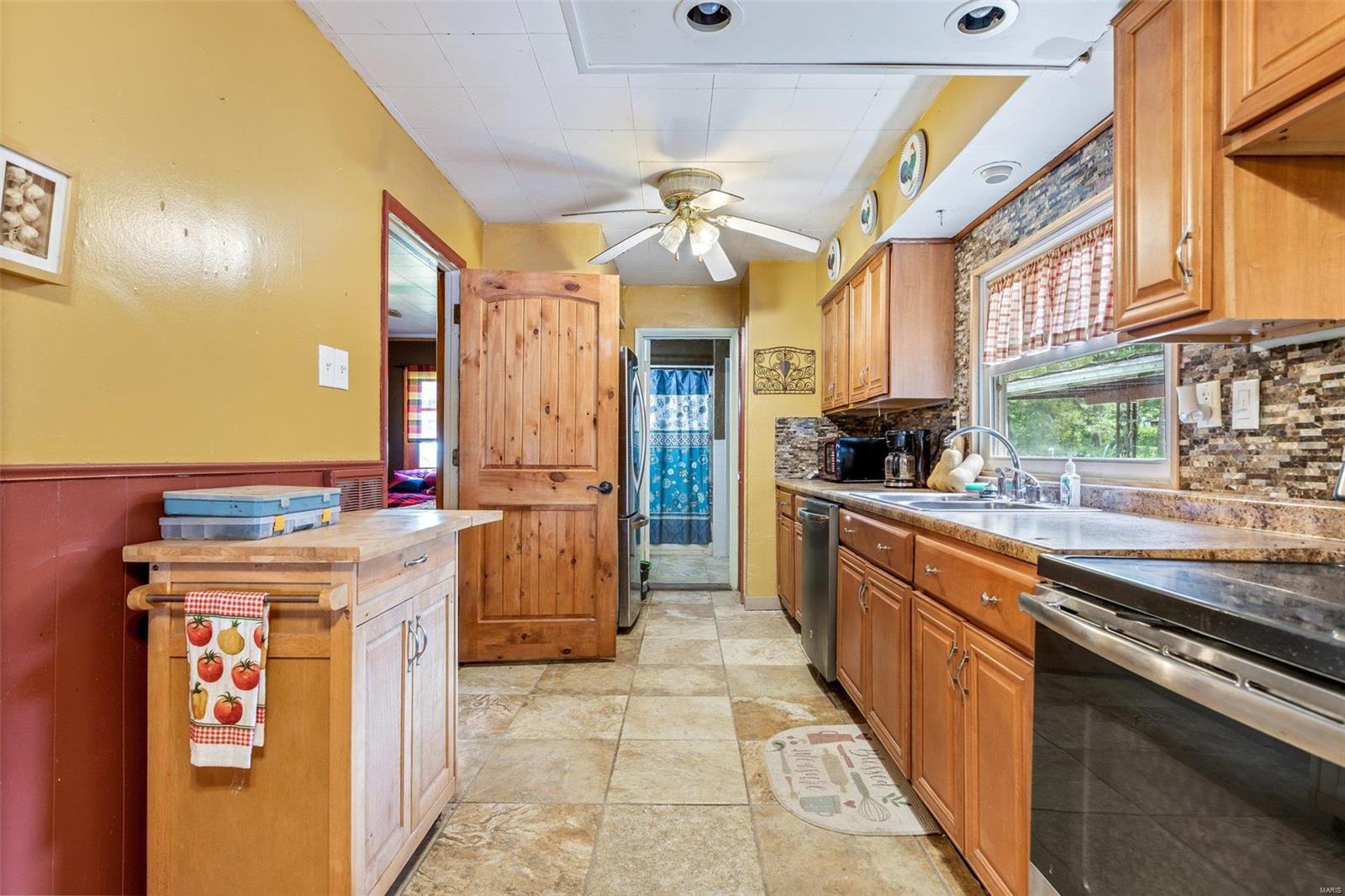 10239 Pine Drive Bismarck, MO 63624 - Photo 23 of 45