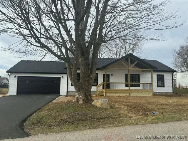 $282,000 | 106 Marshall Avenue, Salem, IN 47167