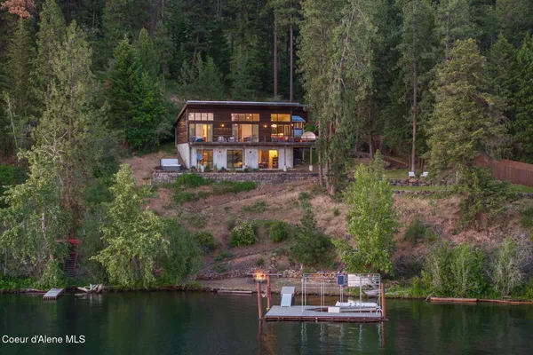 $2,297,000 | 520 South Marion Court, Harrison, ID 83833