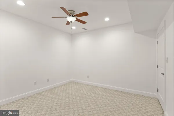 $2,400 | 16127 Hinman Place, Haymarket, VA 20169