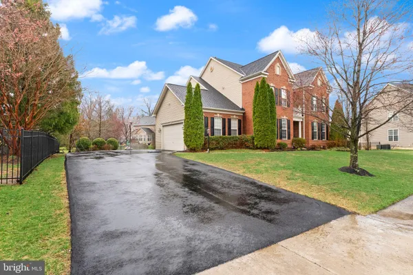 $2,400 | 16127 Hinman Place, Haymarket, VA 20169