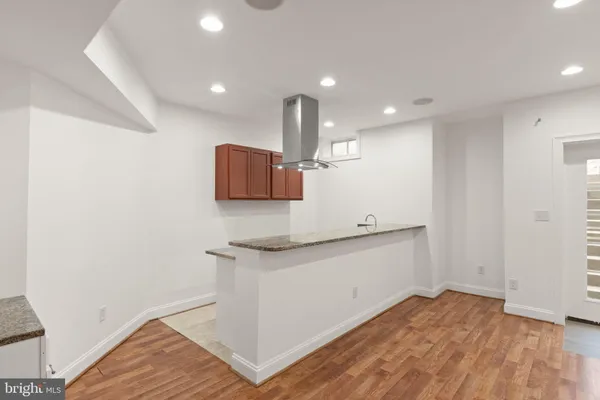 $2,400 | 16127 Hinman Place, Haymarket, VA 20169