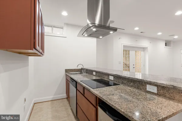 $2,400 | 16127 Hinman Place, Haymarket, VA 20169