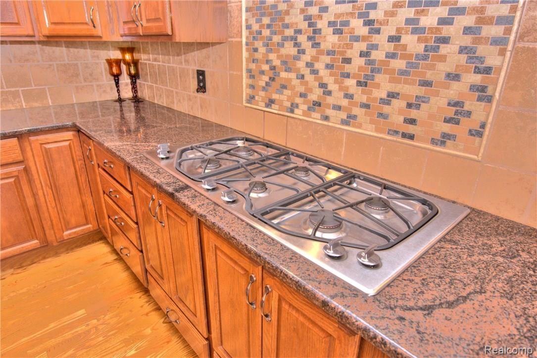 4390 Baldwin Road Grand Blanc, MI 48439 - Photo 6 of 41 HDR CookTop Stove NEW (3007x2008).jpg