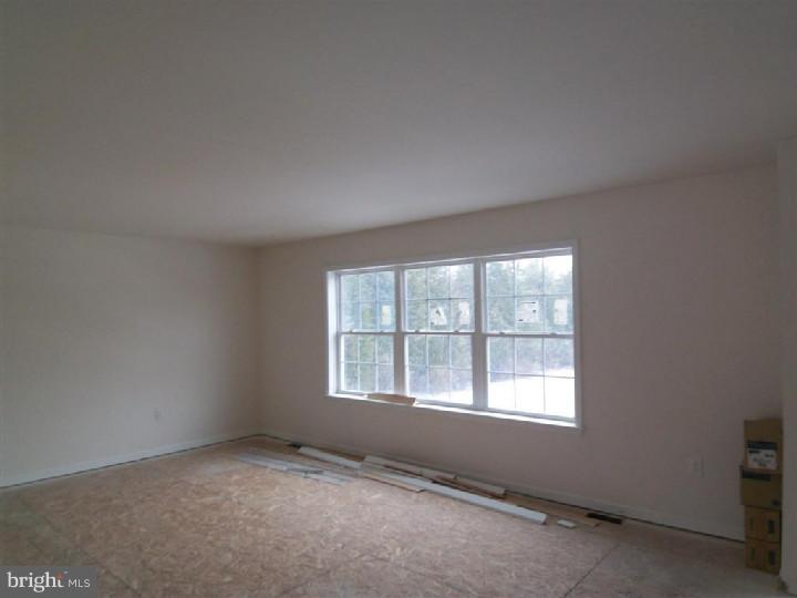 67 Victory Road Bridgeton, NJ 08302 - Photo 3 of 16 Gallery Image 3