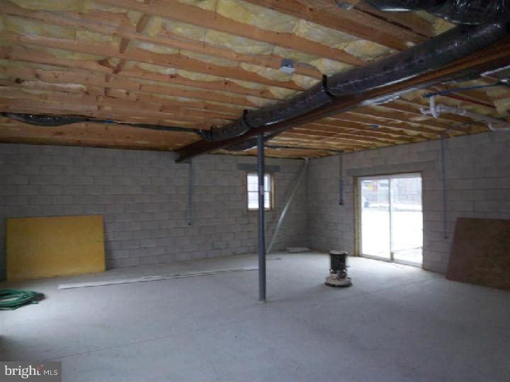 67 Victory Road Bridgeton, NJ 08302 - Photo 6 of 16 Gallery Image 6