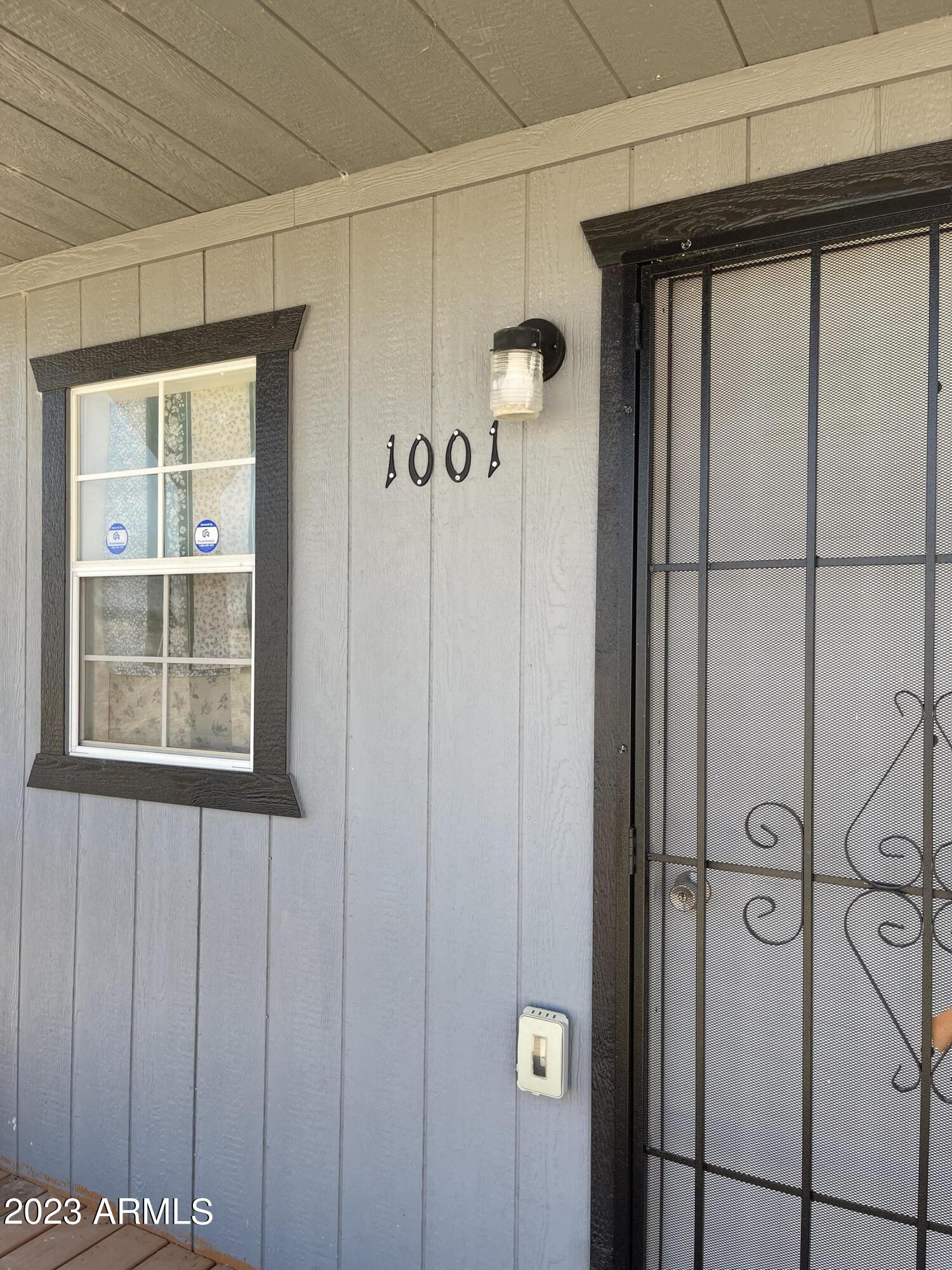 1001 East Mazatlan Street Douglas, AZ 85607 - Photo 12 of 28 a bathroom with a shower