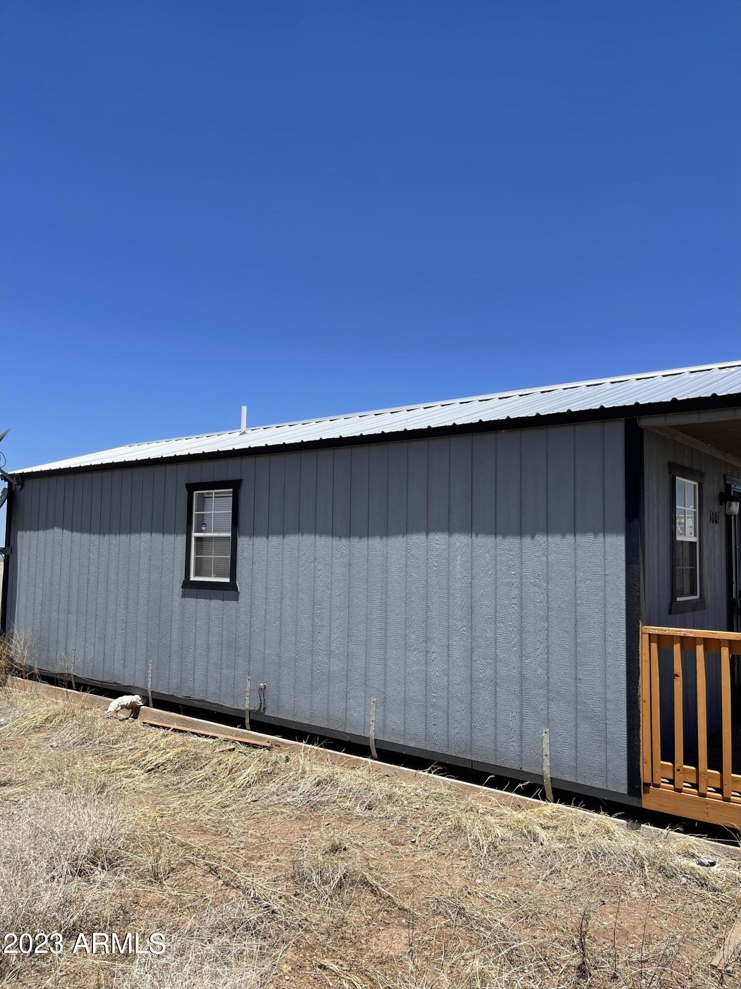 1001 East Mazatlan Street Douglas, AZ 85607 - Photo 10 of 28 a backyard of a house